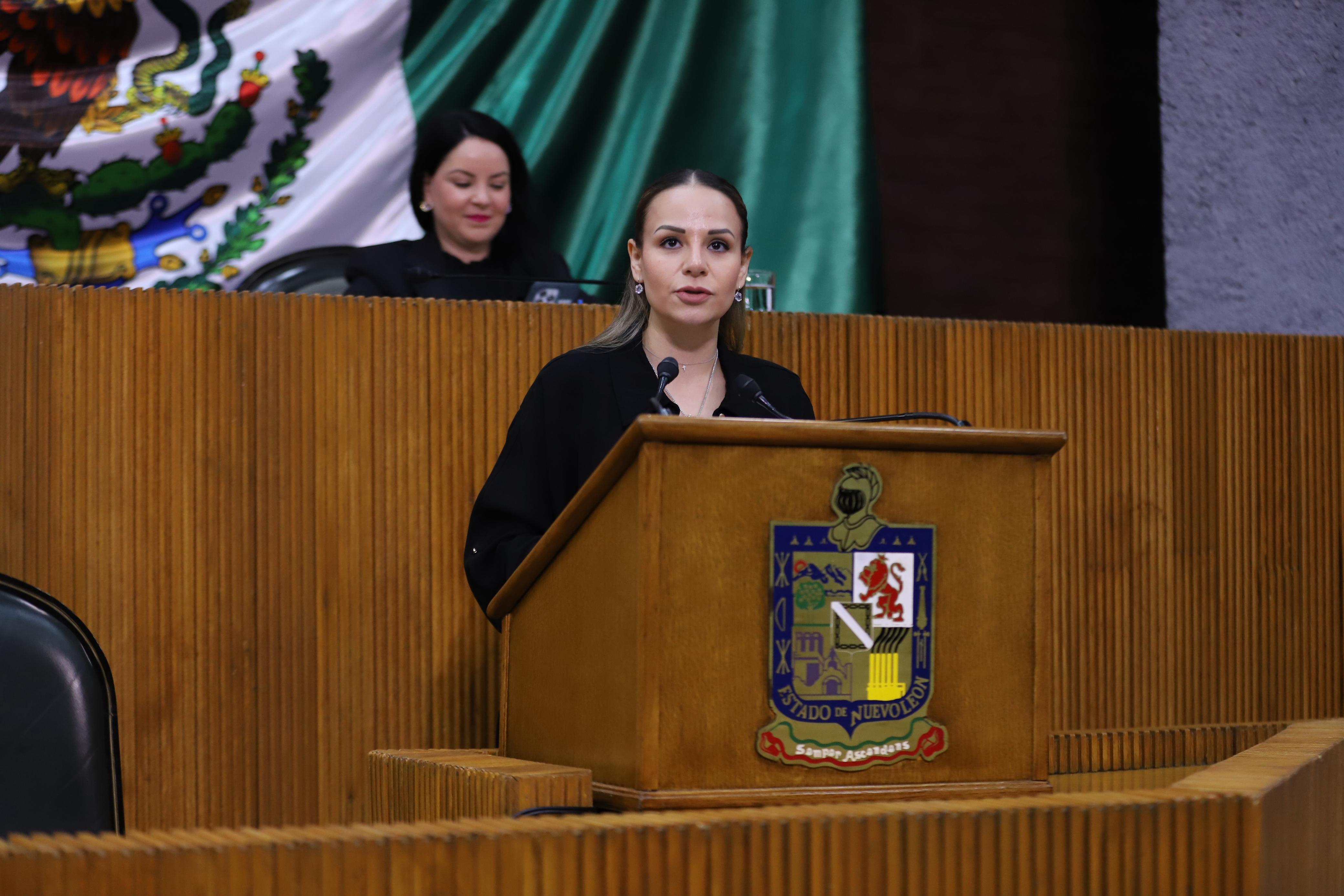 PROPONE AILE TAMEZ REGULAR EL SERVICIO QUE PRESTAN LAS GRÚAS