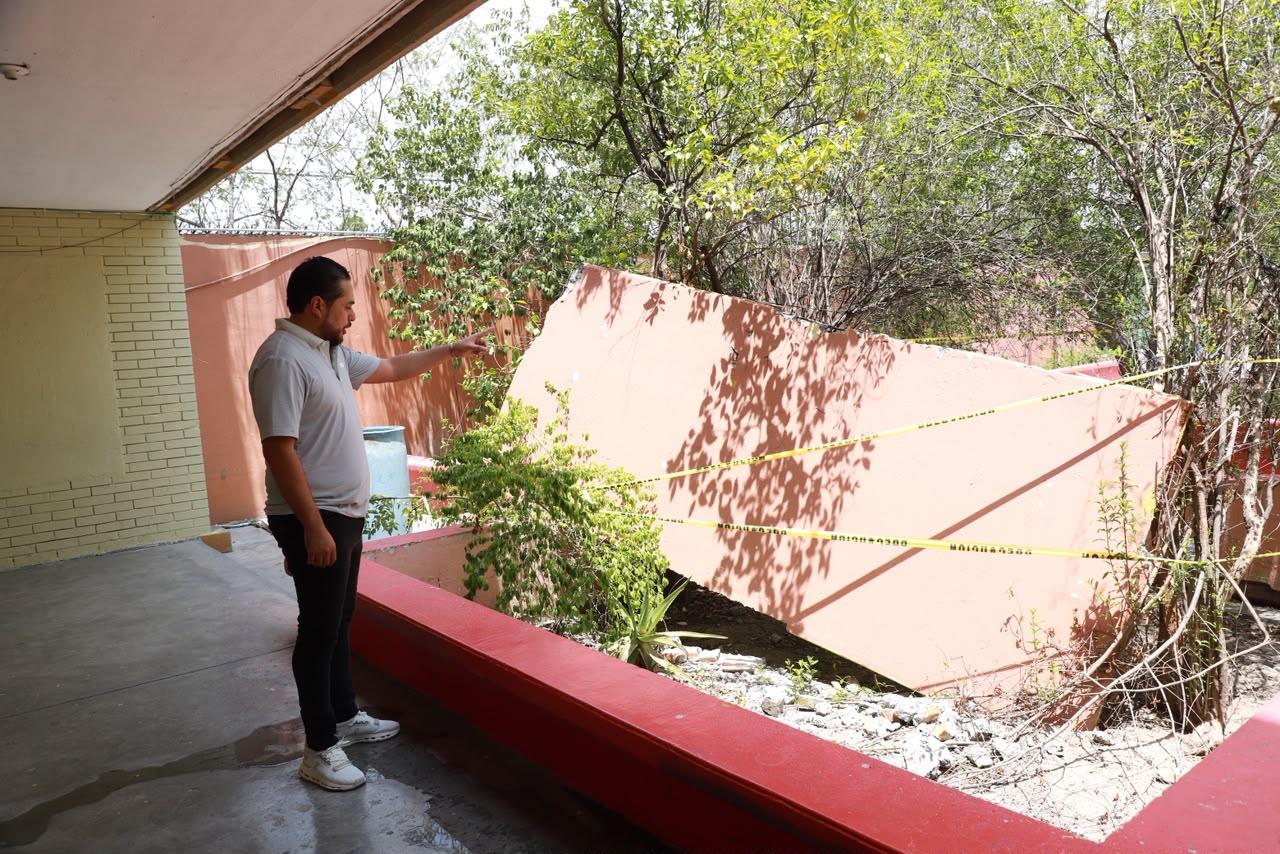 DENUNCIA MIGUEL LECHUGA PELIGRO DE DERRUMBE EN SECUNDARIA DE SANTA CATARINA