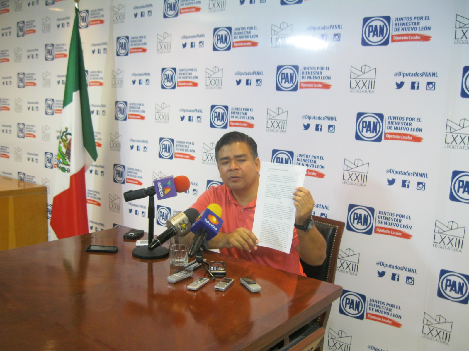 Delegado de la Sedesol, Pablo Elizondo,                   es denunciado en la PG