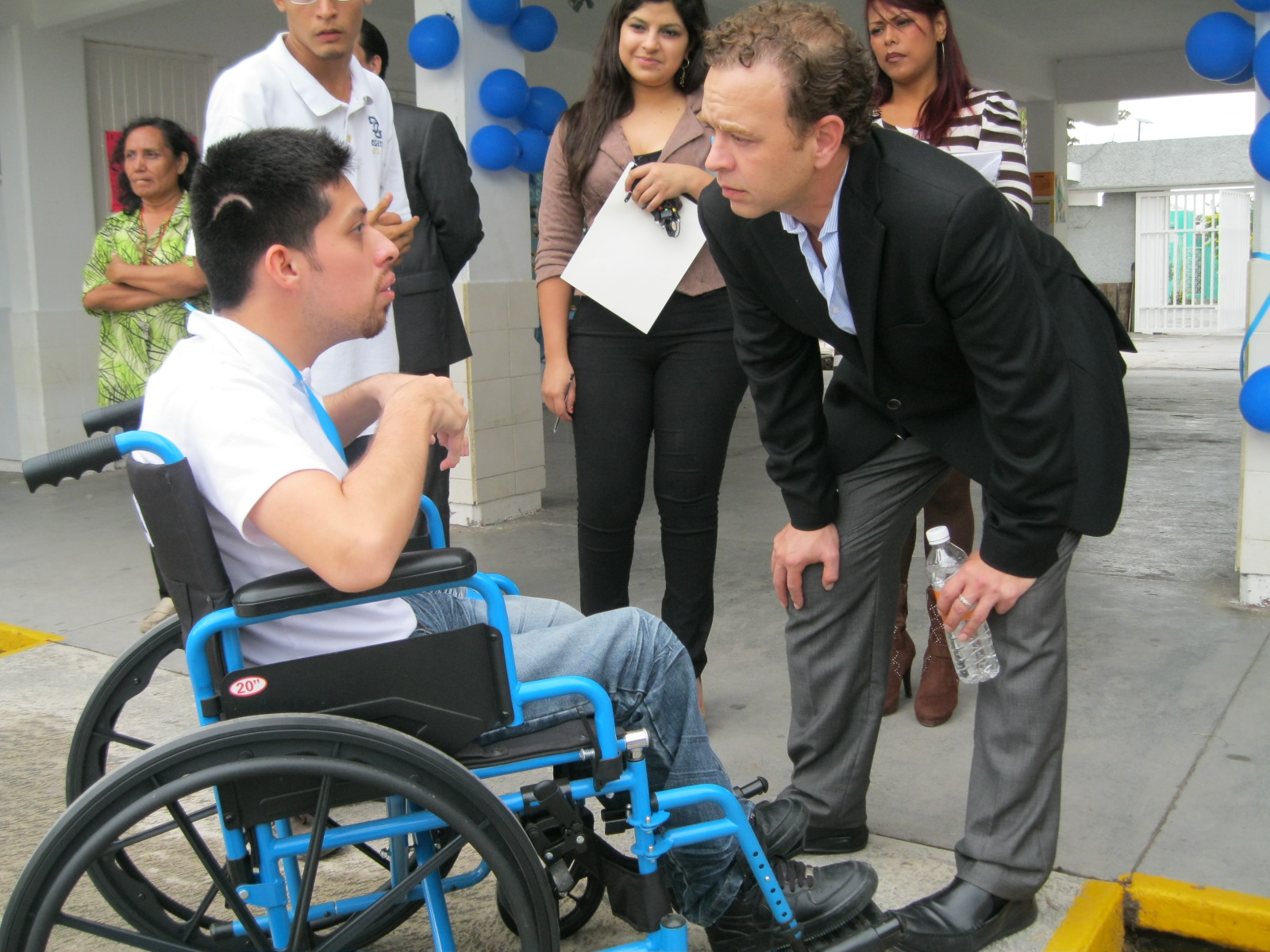 Promueve Fernando Elizondo integración de personas con discapacidad