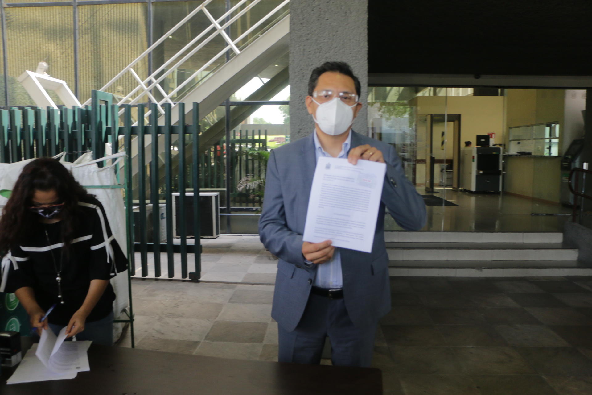 PLANTEA JUAN CARLOS RUIZ SERVICIO MÉDICO GRATUITO PARA PERIODISTAS