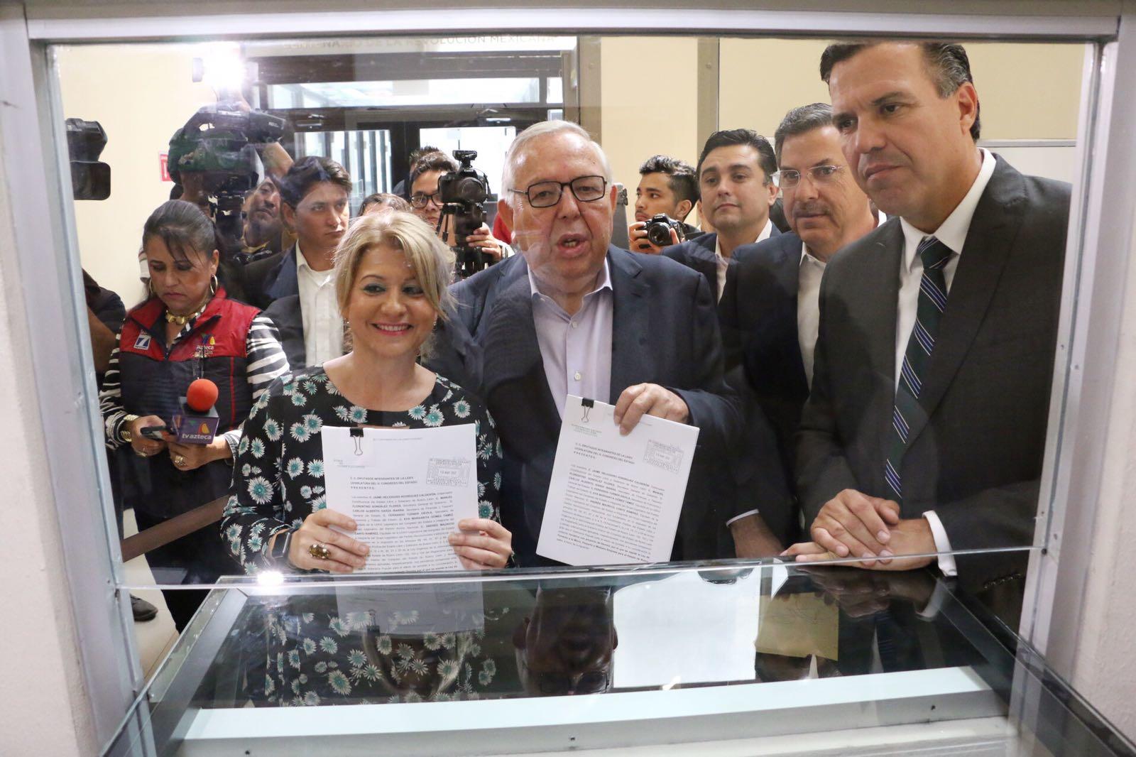 PRESENTAN INICIATIVAS PARA FOMENTAR INVERSIÓN Y EMPLEO