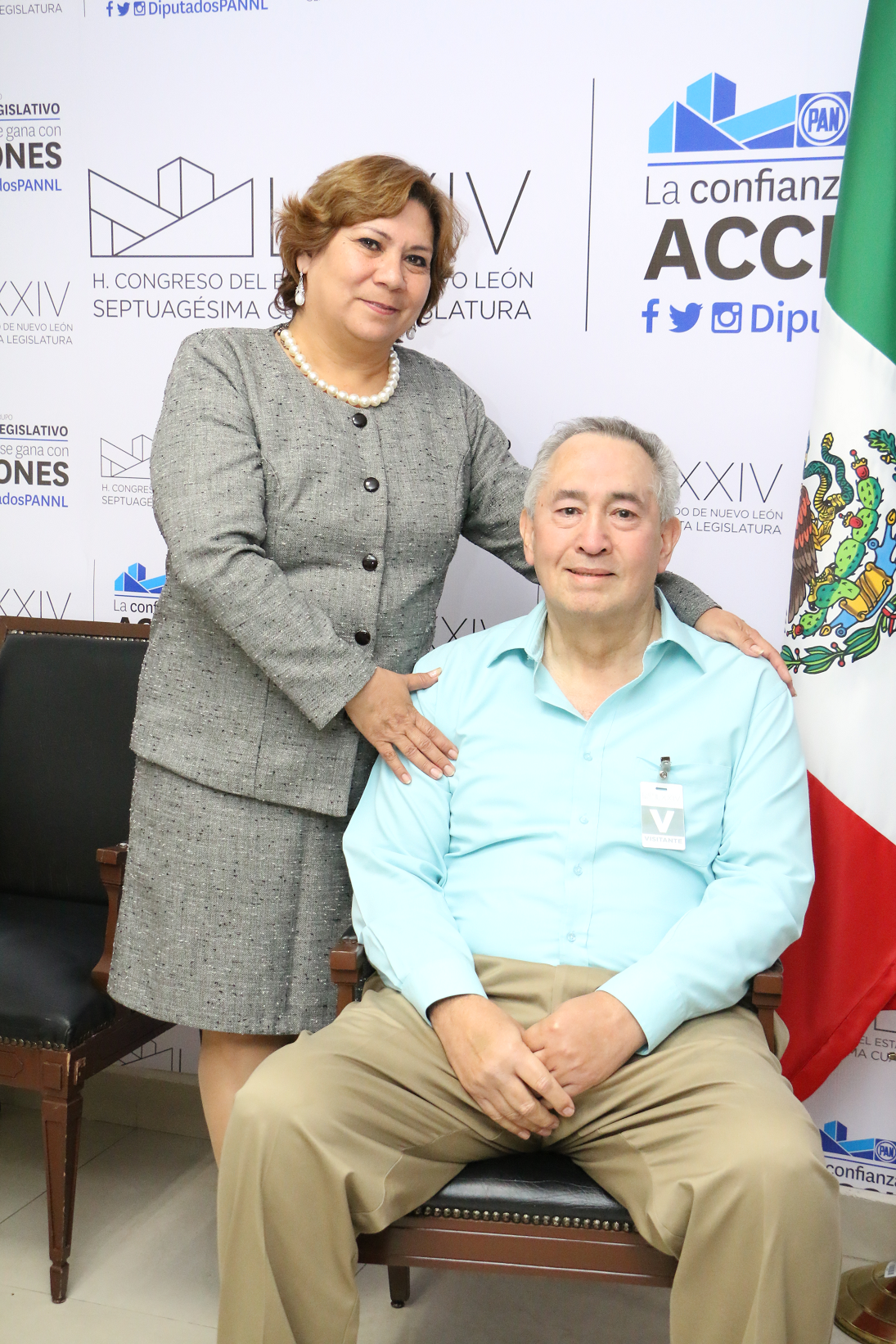 Pide PAN garantizar utilización de espacios reservados en centros comerciales