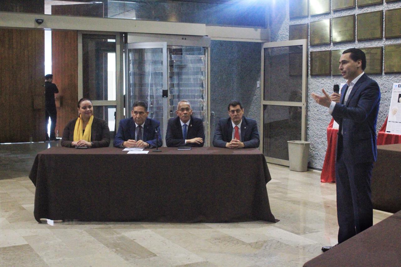 PROPONE LUIS SUSARREY PREMIO ESTATAL DEL EMPRENDEDOR