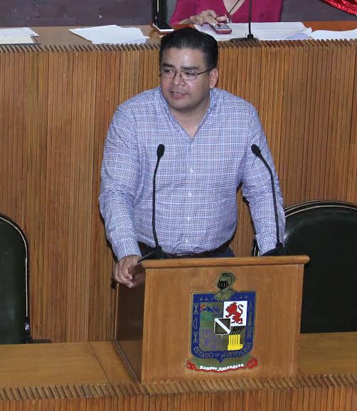 Propone Enrique Barrios reducción de sueldos de funcionarios de alto nivel