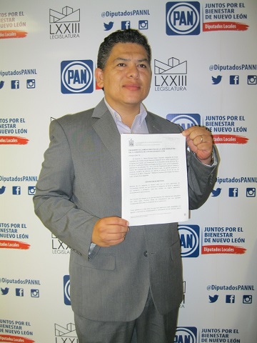 Propone Héctor Briones López seguro para micro negocios