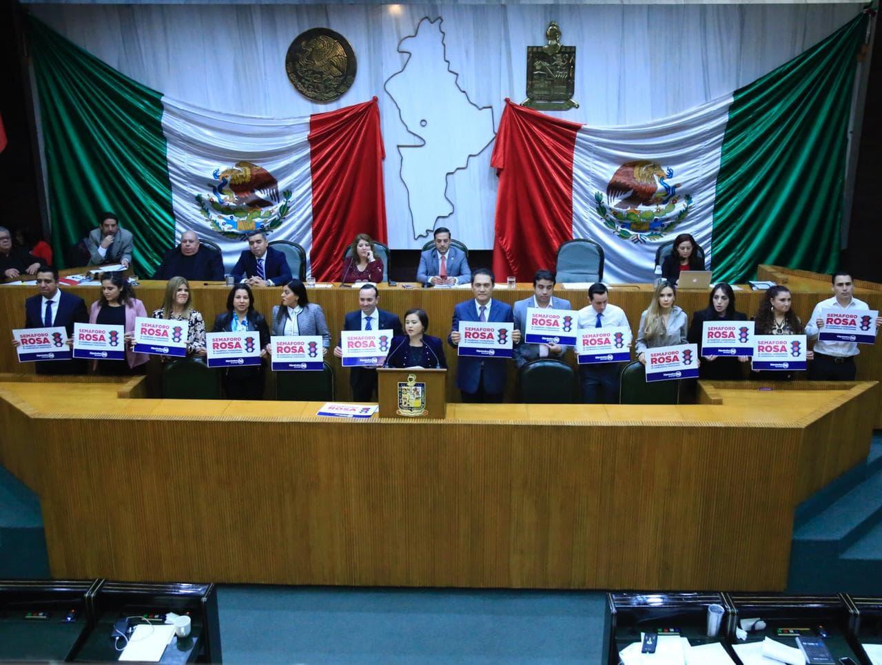 PIDE PAN IMPLEMENTAR SEMÁFORO ROSA