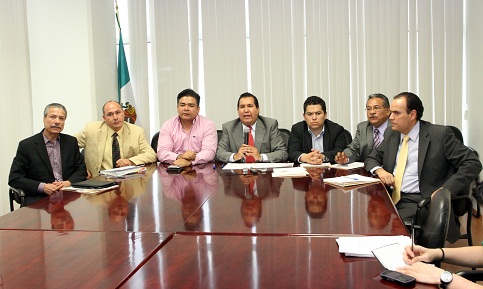 Aprueban propuesta de Acción Nacional para que Congreso autorice tarifas del transporte público