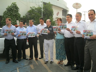 Exhibe Acción Nacional mala calidad del transporte