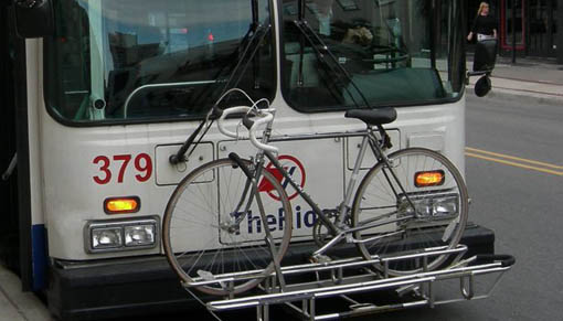 Propone PAN instalar rejillas porta bicicletas en las unidades del transporte urbano