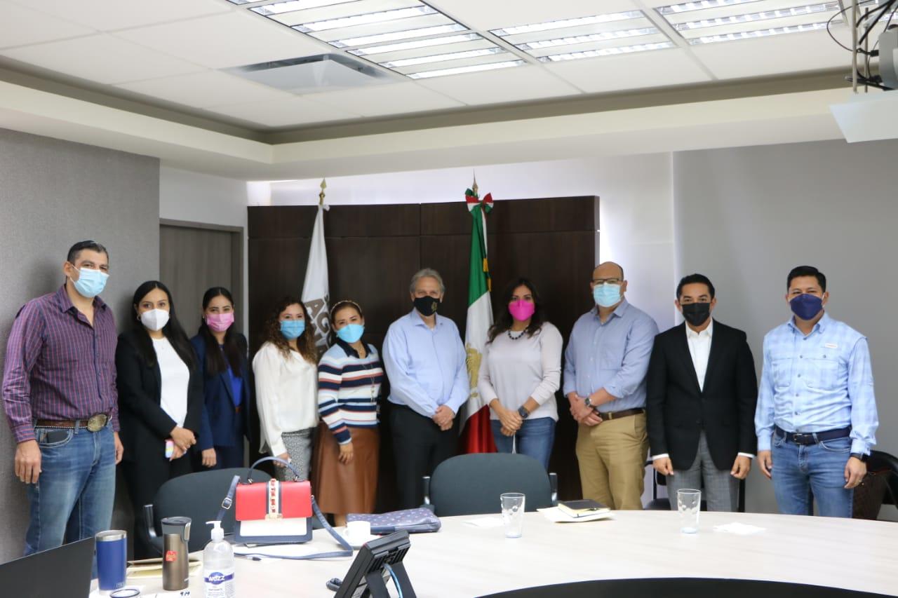  BUSCAN DIPUTADOS DEL PAN MEJORAR RESPUESTA A QUEJAS DE AYD 