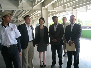 Impiden a Diputados del PAN inspección en estacionamiento del ISSSTELEÓN