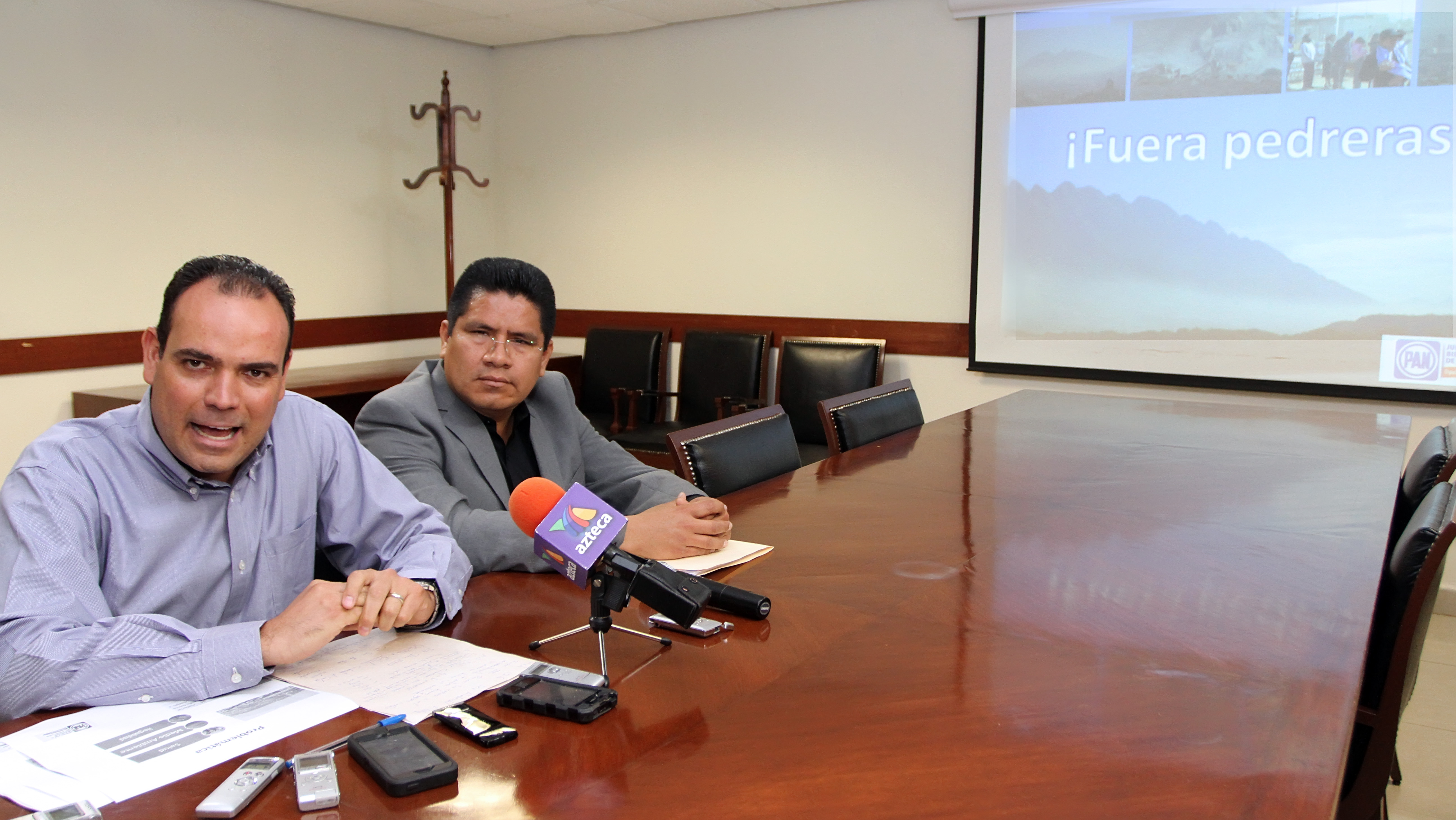 Exigen diputados retiro inmediato de pedreras