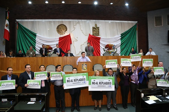 Reafirma Acción Nacional su postura en contra del replaqueo