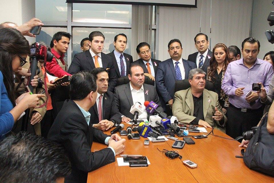 Impulsada por el PAN, se concreta eliminación de la tenencia 