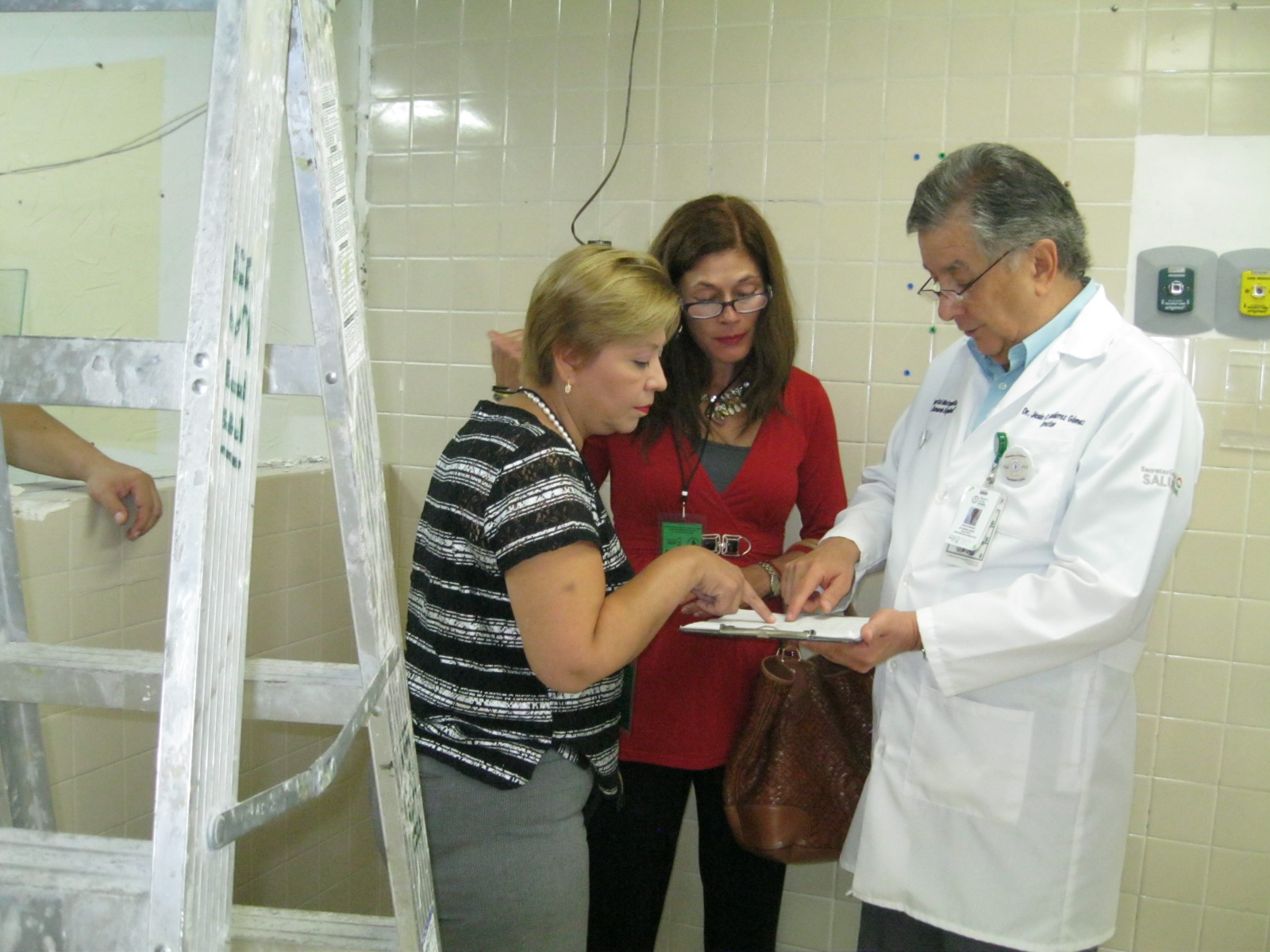 Urgen Diputadas del PAN terminar remodelación de Hospital Metropolitano