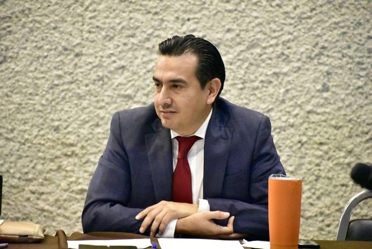 Exige Gaona evitar cobro de cuotas por regreso a clases