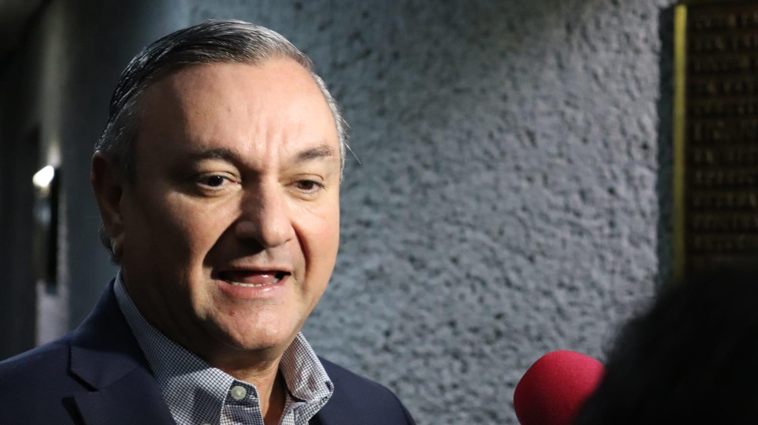 Solicita Héctor García elevar a rango Constitucional el derecho de personas mayores a una movilidad sostenible