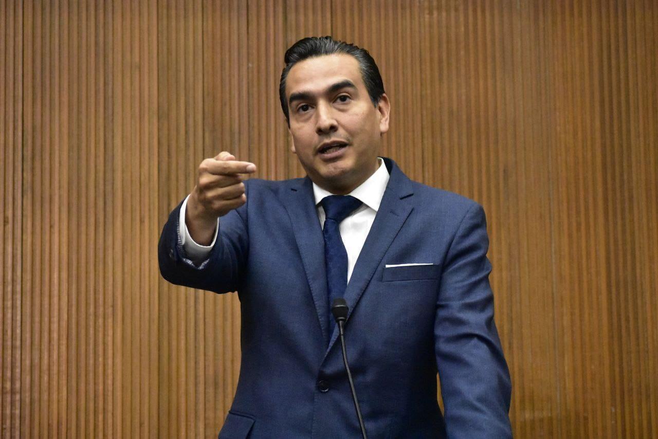 No se debe convocar a Junta de Gobierno por capricho político.- Gaona