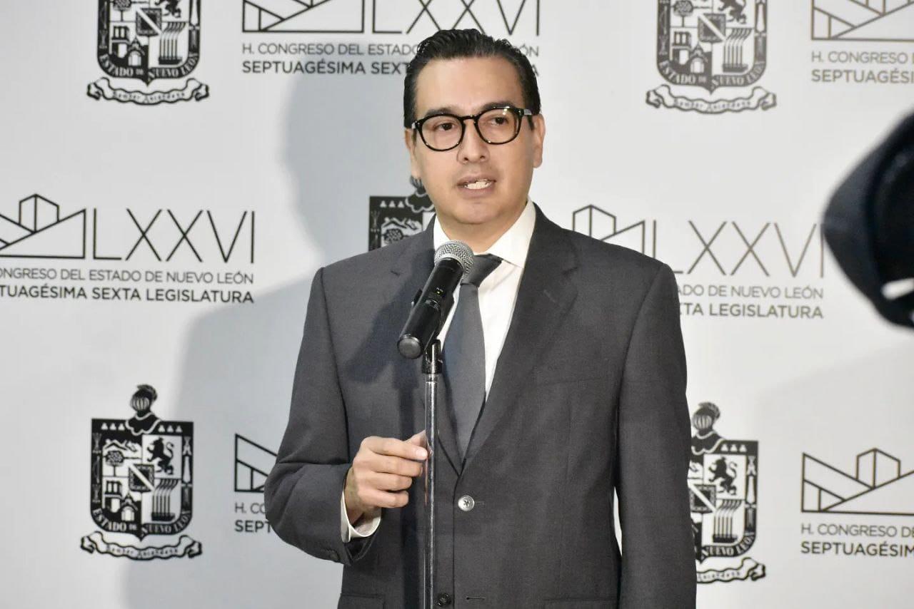 Gaona pide micrositios 'amigables' para menores de edad