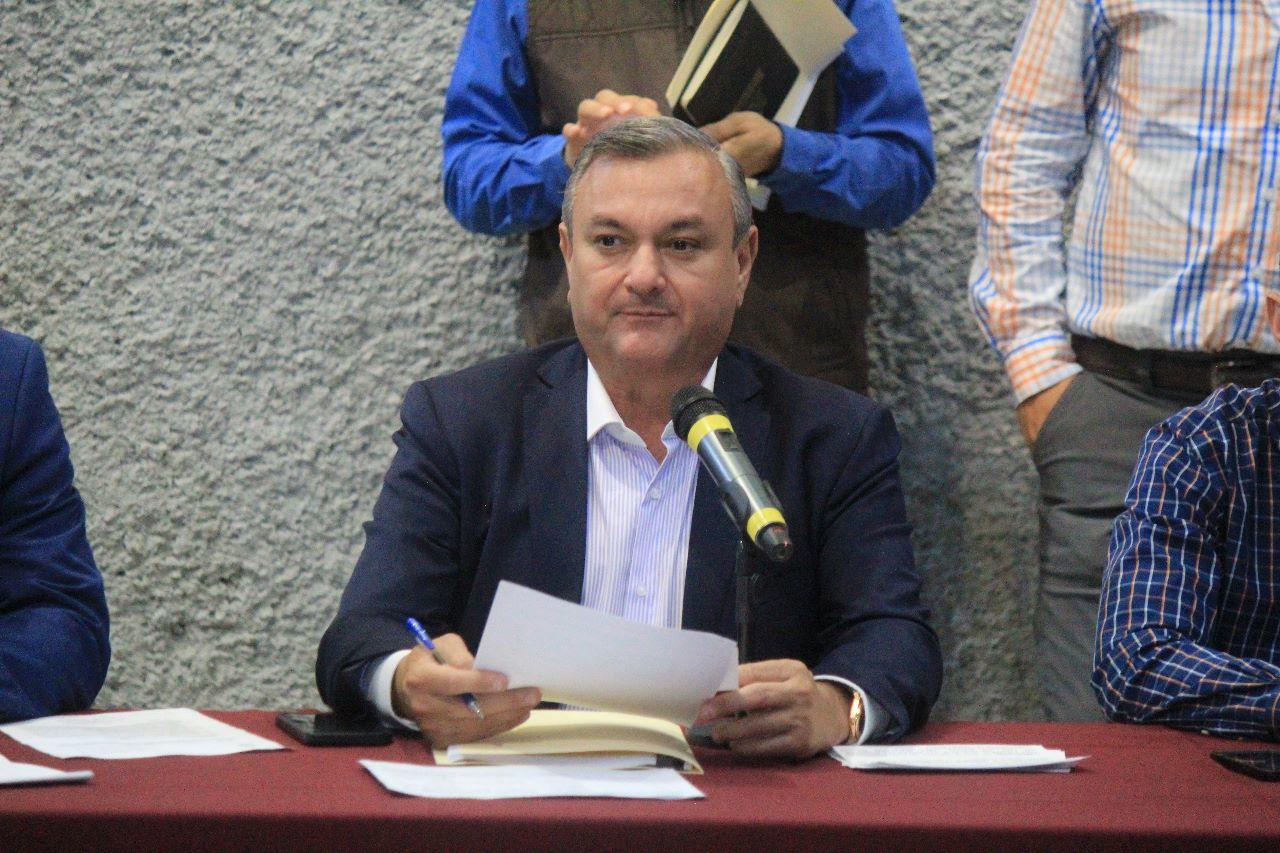 Héctor García pide integrar en la Constitución local las sanciones por desperdicio de agua