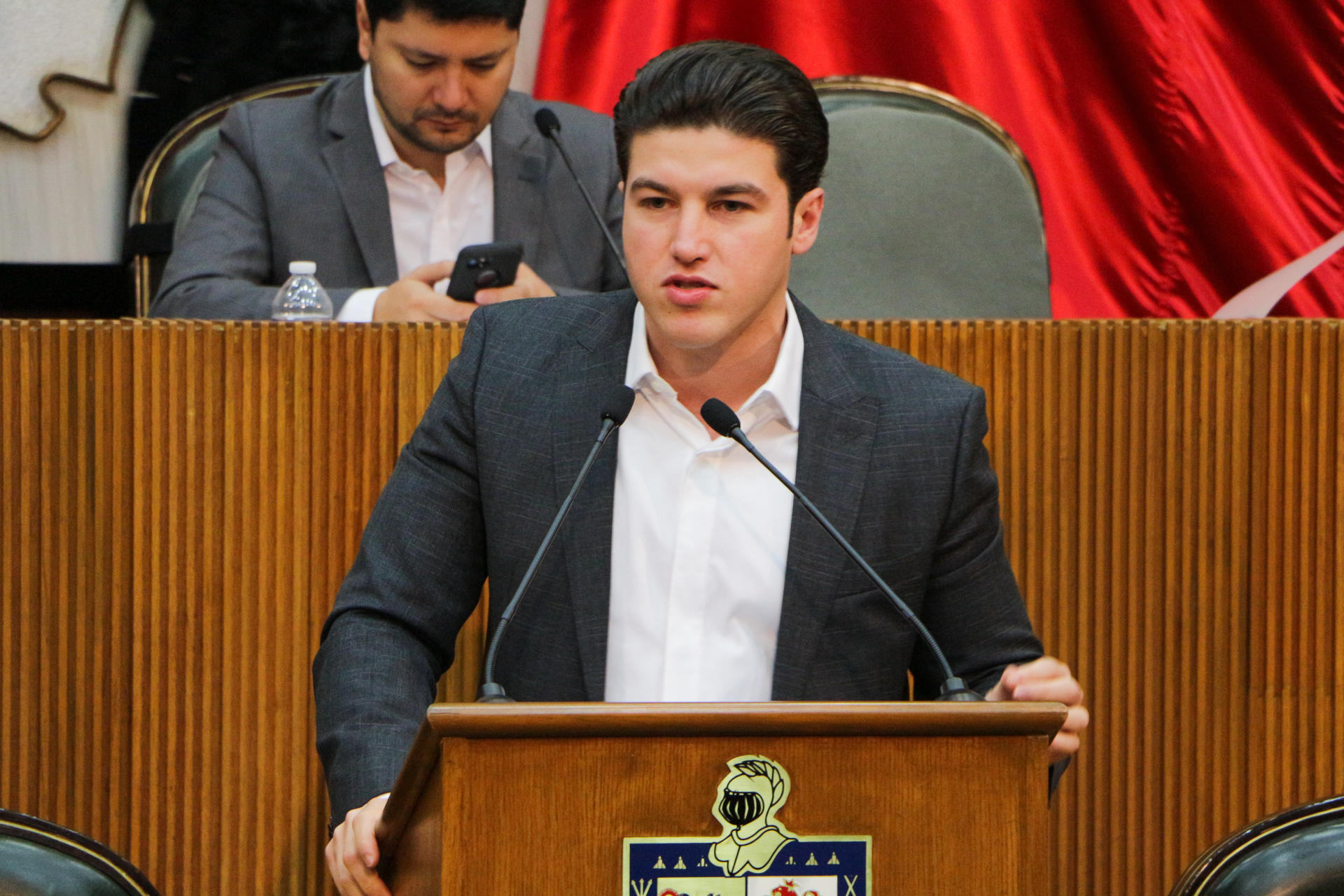 PROPONE MC LEY QUE CREA Y REGULE LA 