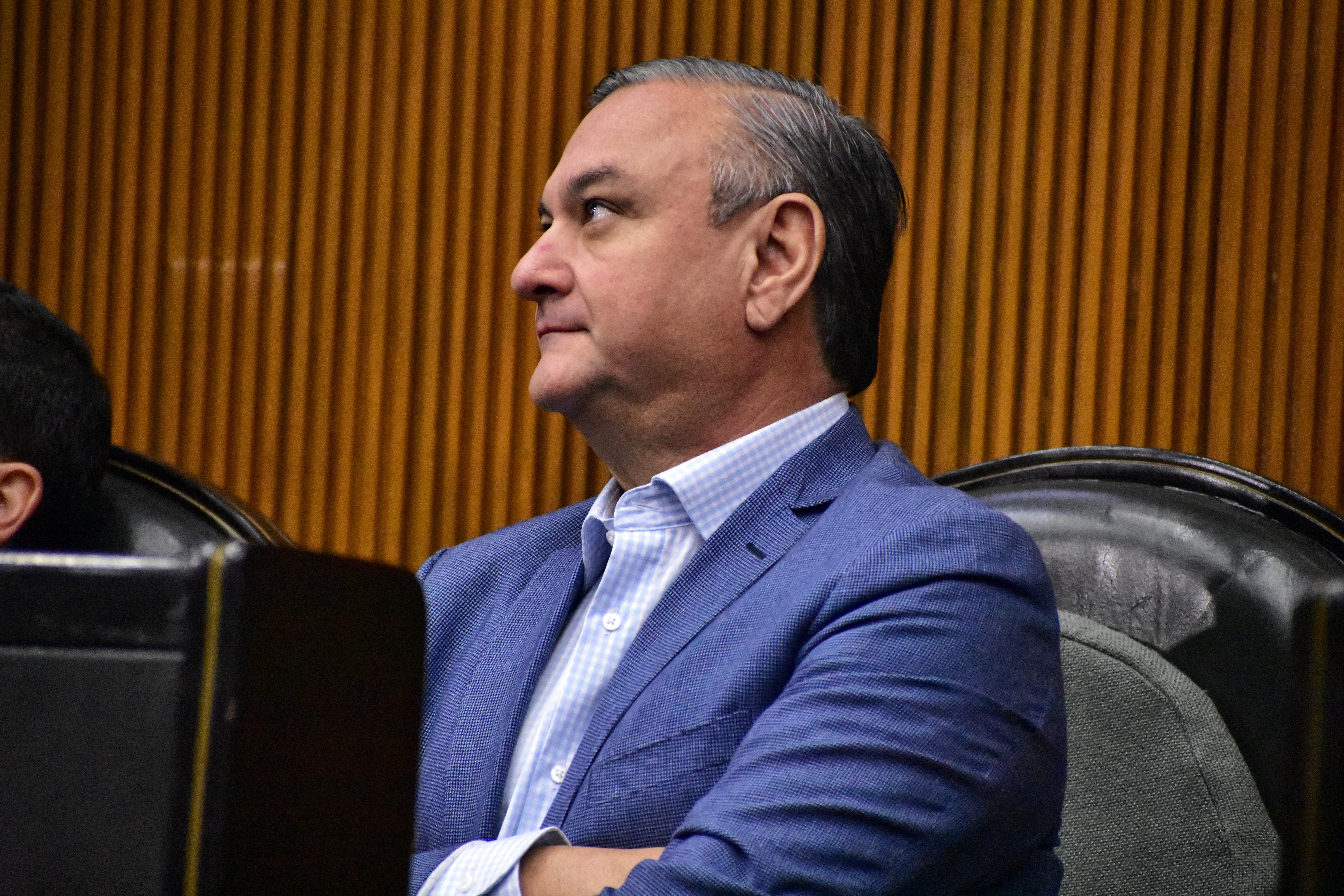 Pide Héctor García ampliar programas para frenar obesidad y sus riesgos