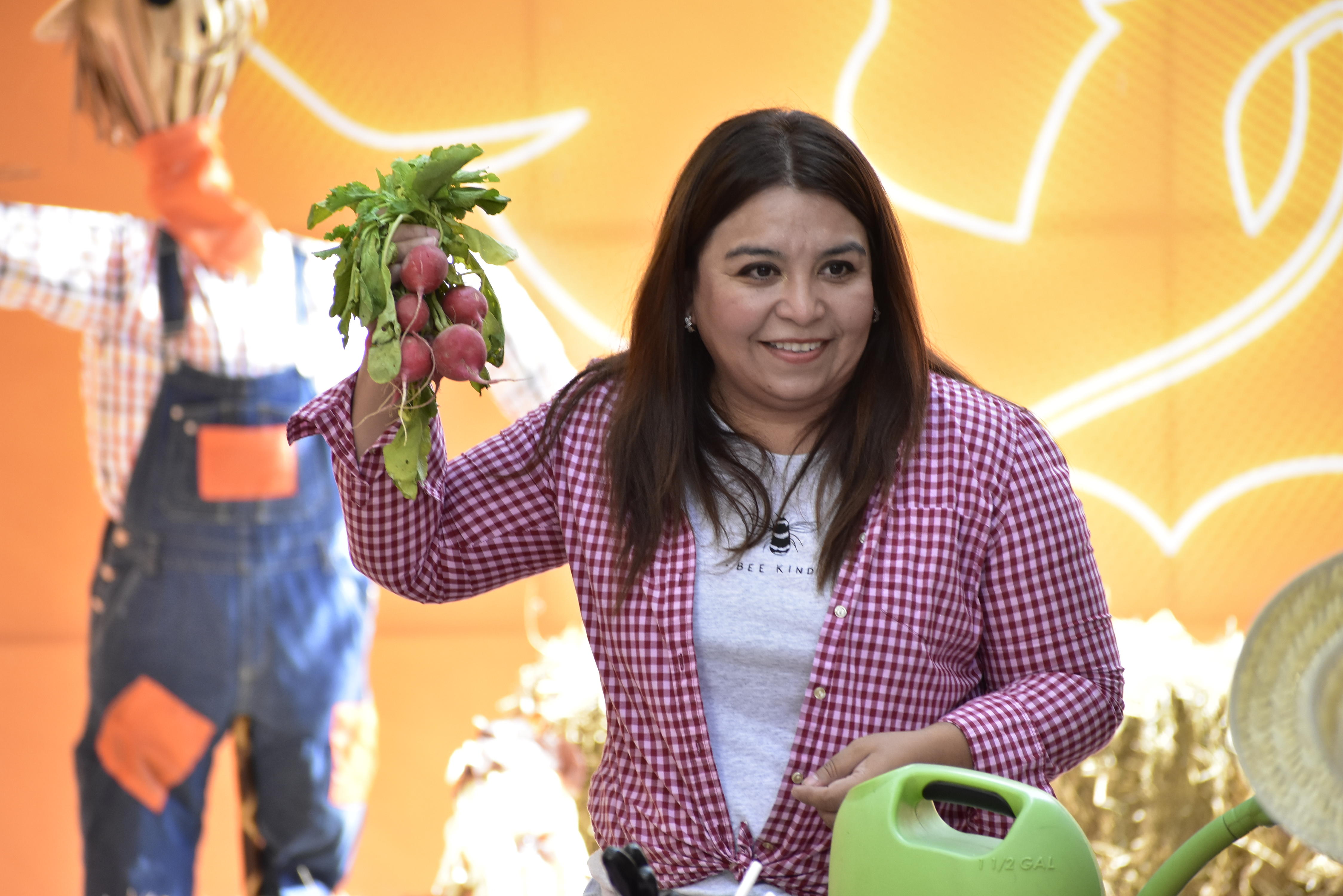 Para mejorar el medio ambiente y la salud de la gente, arranca Brenda Sánchez talleres de huertos urbanos