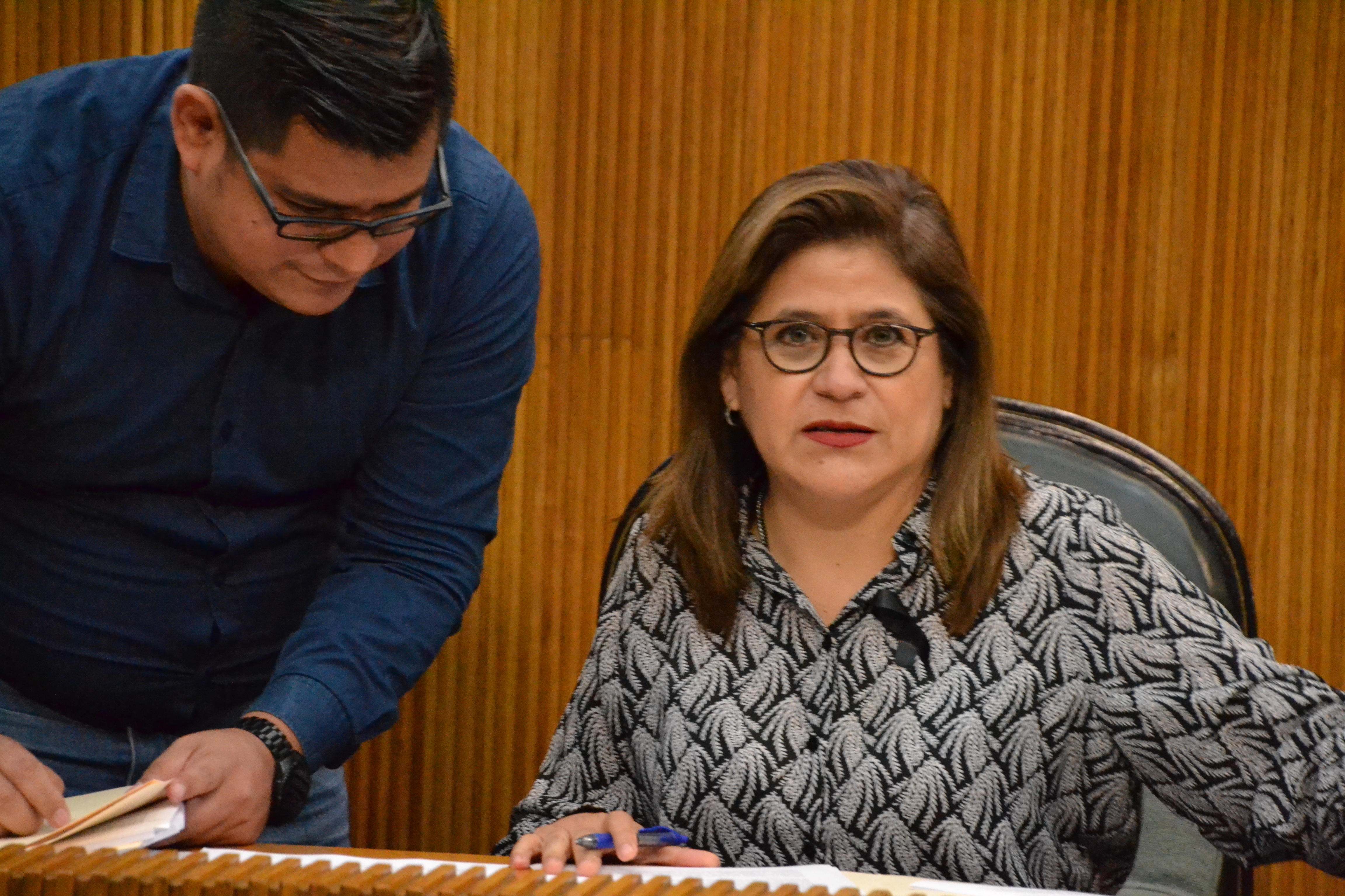 Sandra Pámanes pide al Congreso reconocer trayectoria de Agustín Basave