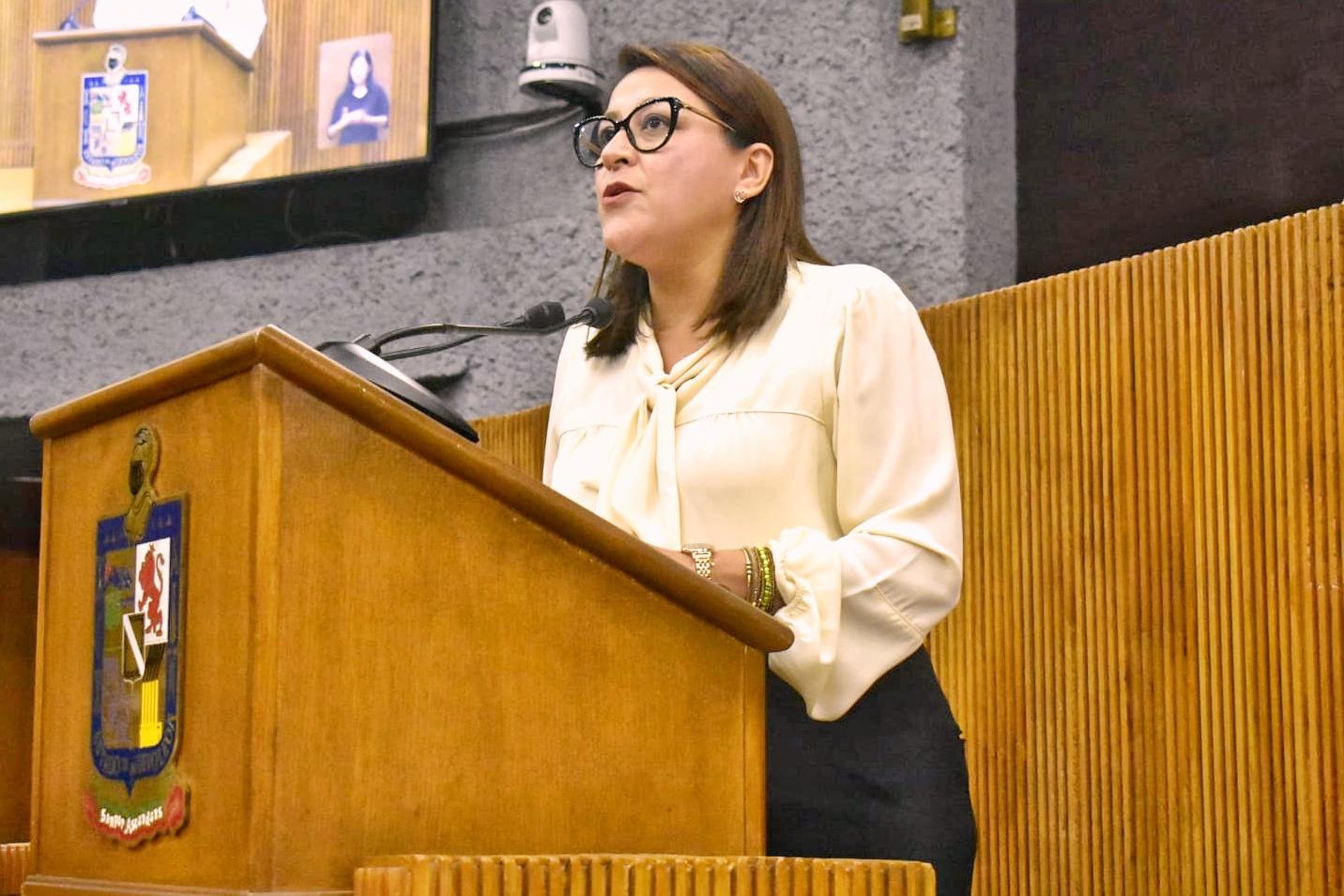 Propone Norma Benítez tipificar el abandono animal como delito y castigar con dos años de cárcel y hasta 14 mil pesos de multa