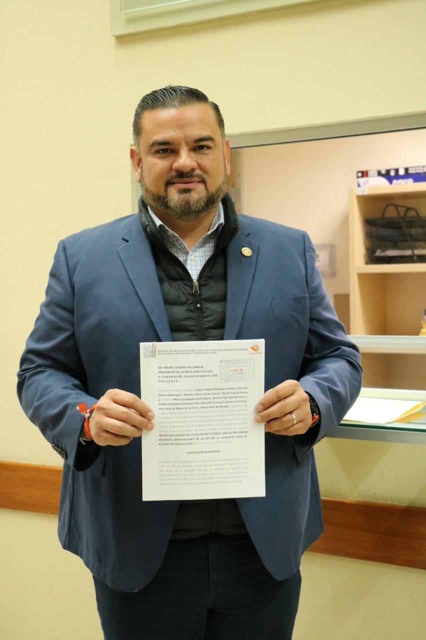 'El Cuate' impulsa participación de jóvenes en vida política de NL