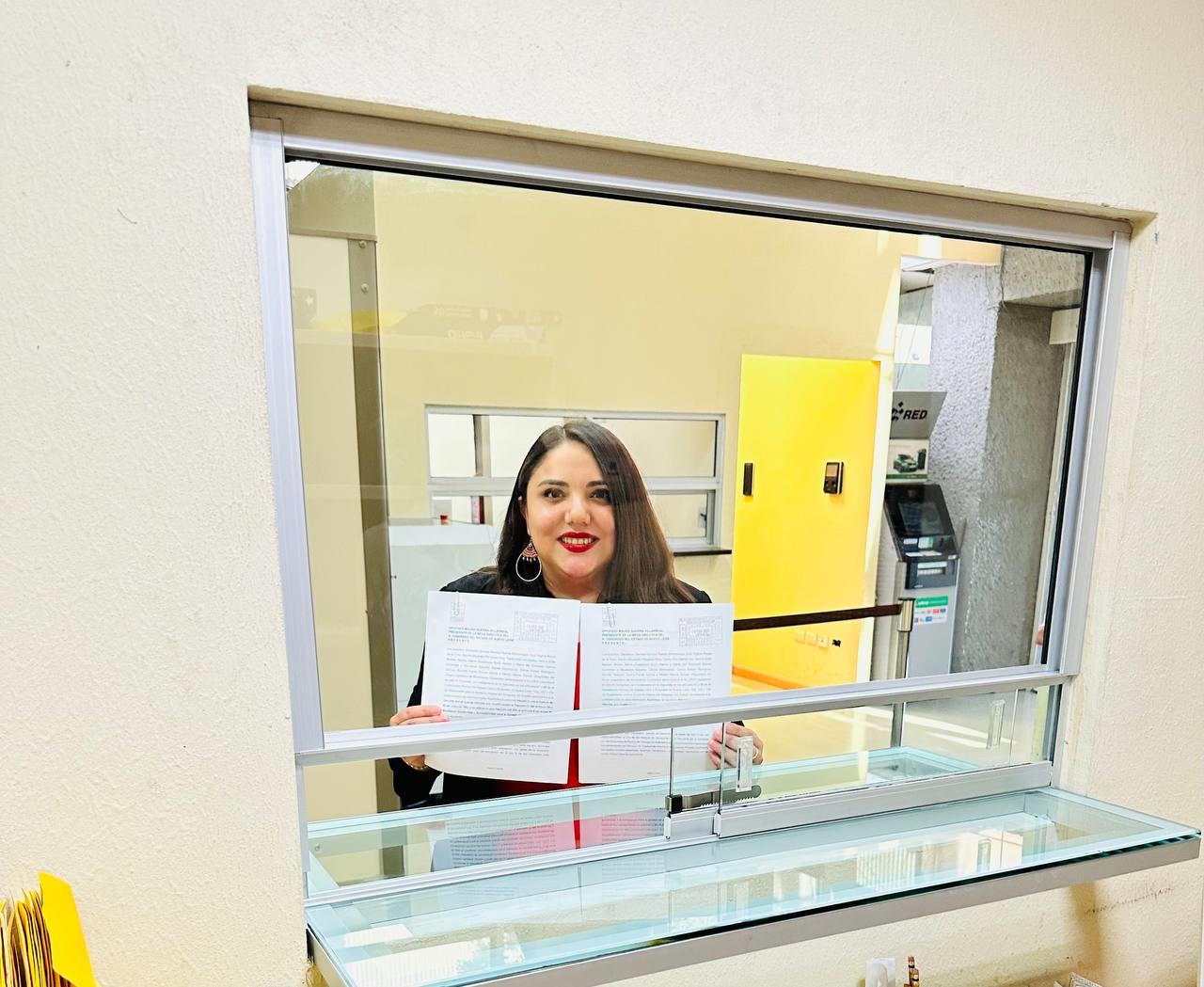 Daniela Puente impulsa ampliar la antigüedad permitida de vehículos para transporte tipo Uber y Didi