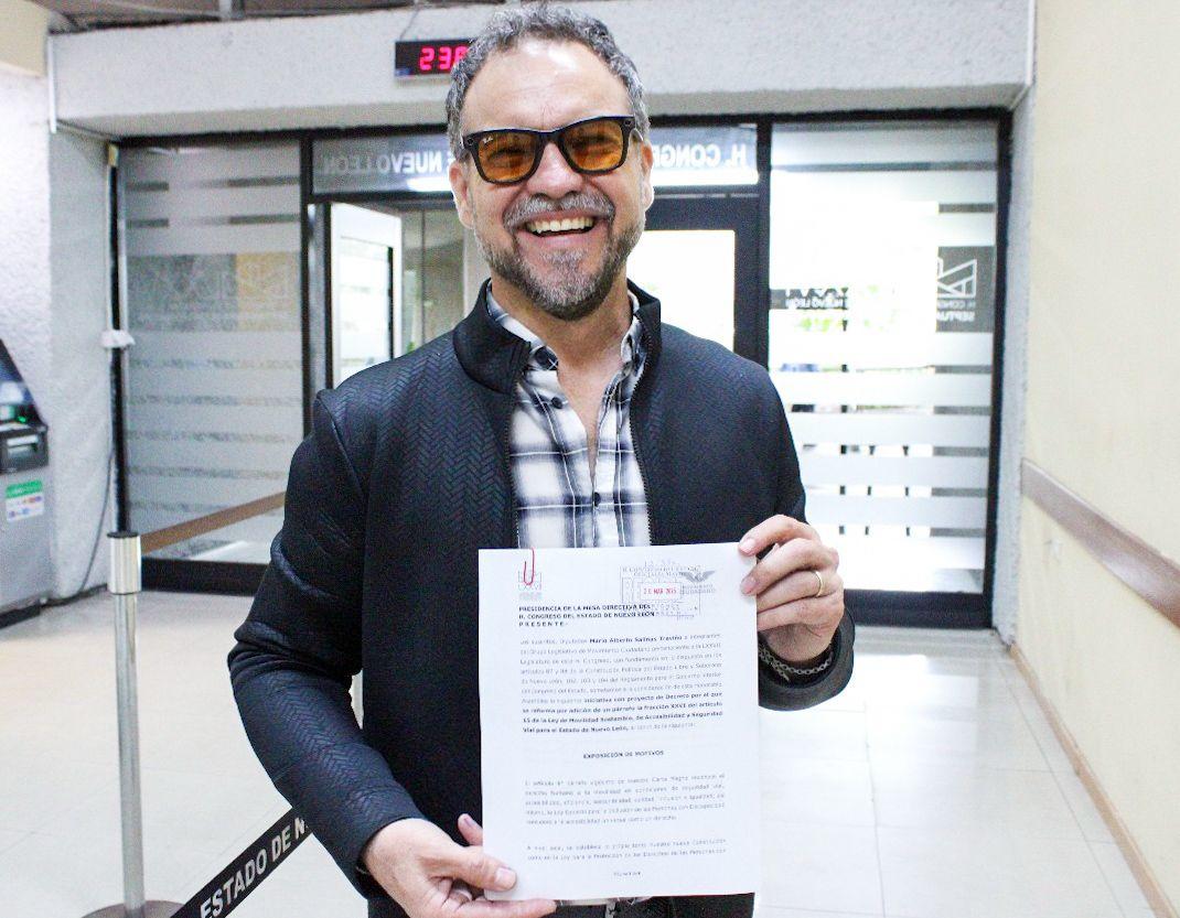 Diputado Mario Salinas presenta iniciativa para mejorar la accesibilidad de personas con discapacidad en Nuevo León