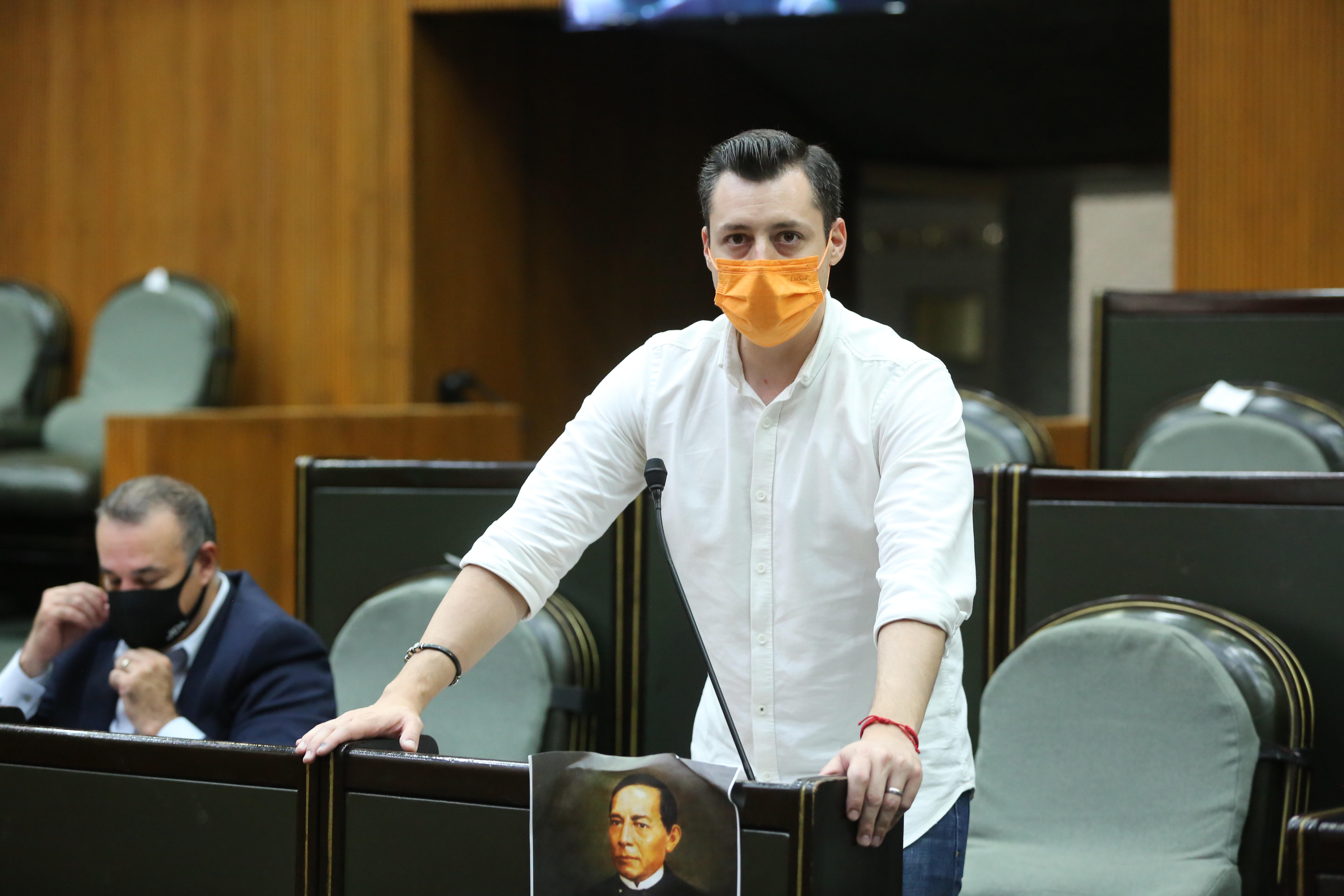 PIDE COLOSIO EXTRAORDINARIO PARA VOTAR DESTITUCIÓN DE MANUEL