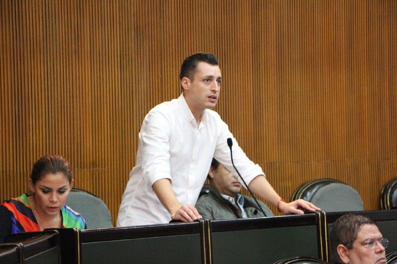 MC PROPONE INICIATIVA PARA DEFENSA DE GRUPOS VULNERABLES