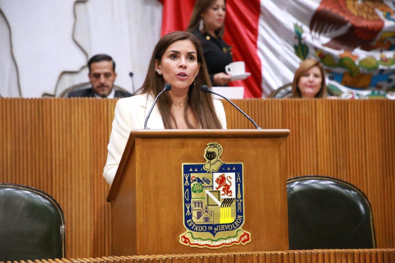 Ausencia a comparecencia es por pobres resultados: Karina Barrón