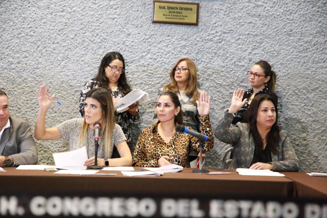 Llama KB a aprobar reforma para regular Uber  y frenar 