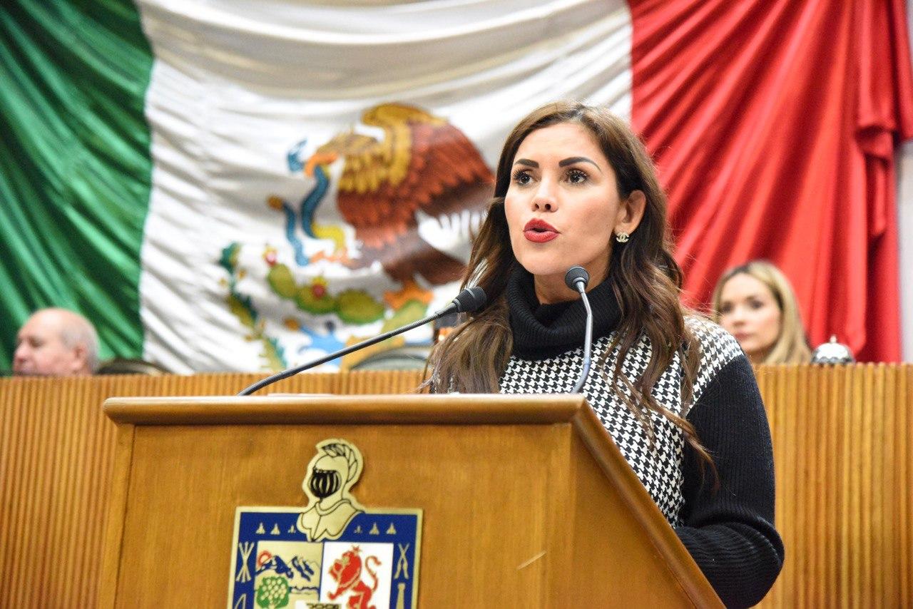 Solicita Karina Barrón intervención de SE para lograr  descuentos en colegiaturas