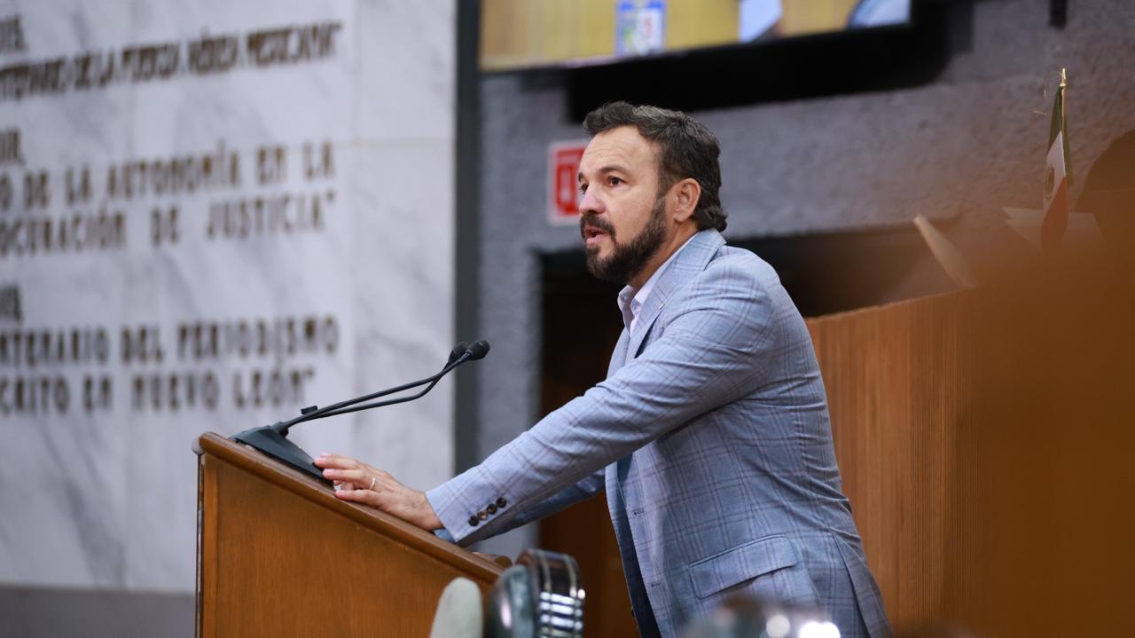 MARIO SALINAS EXHORTA A REFORZAR PREVENCIÓN DEL SUICIDIO