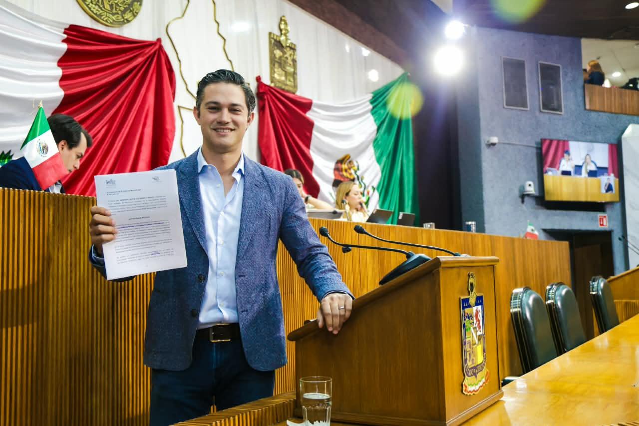 ARMANDO VÍCTOR GUTIÉRREZ EXIGE A CIÉNEGA DE FLORES REGULARIZAR RECOLECCIÓN DE BASURA Y ACLARAR GASTO EN CAMIONES