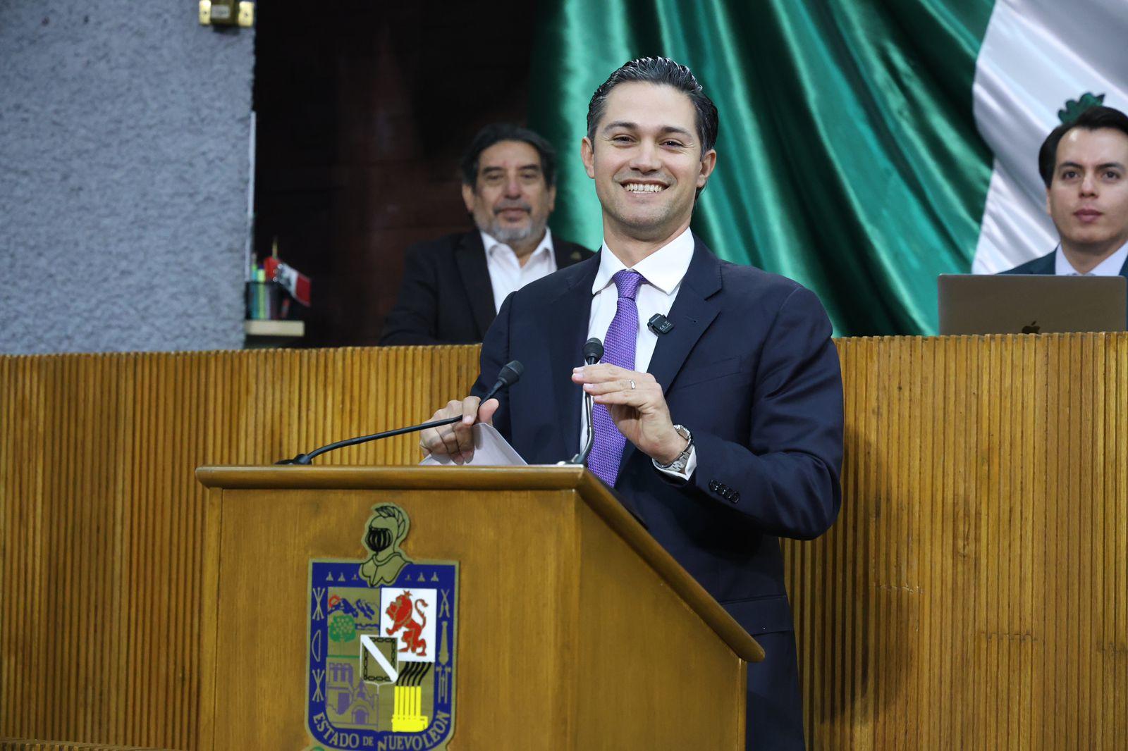 Armando Víctor Gutiérrez propone libramiento en Ciénega de Flores para aliviar tráfico pesado