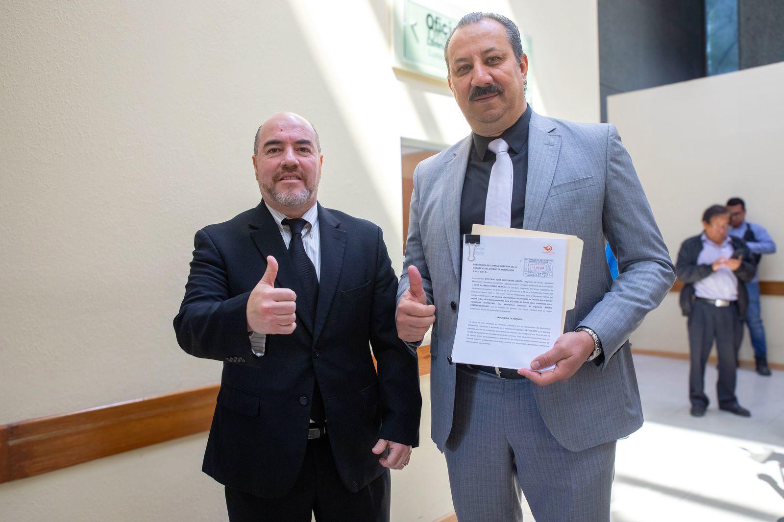 Diputado José Luis Garza impulsa la Ley de Estacionamientos en Nuevo León