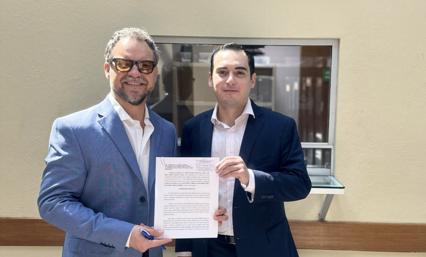 Mario Salinas respalda la iniciativa ciudadana para reconocer a los defensores del derecho