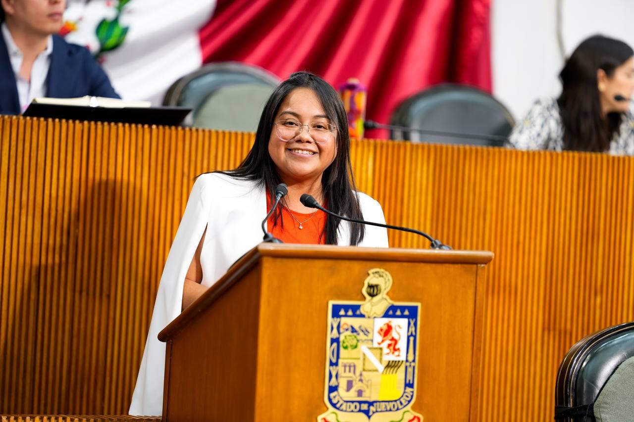 Marisol González propone acceso universal a anteojos correctivos