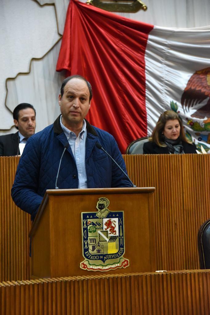 Exhortan al Gobernador regresar el mando oficial a la policía del Municipio de Monterrey