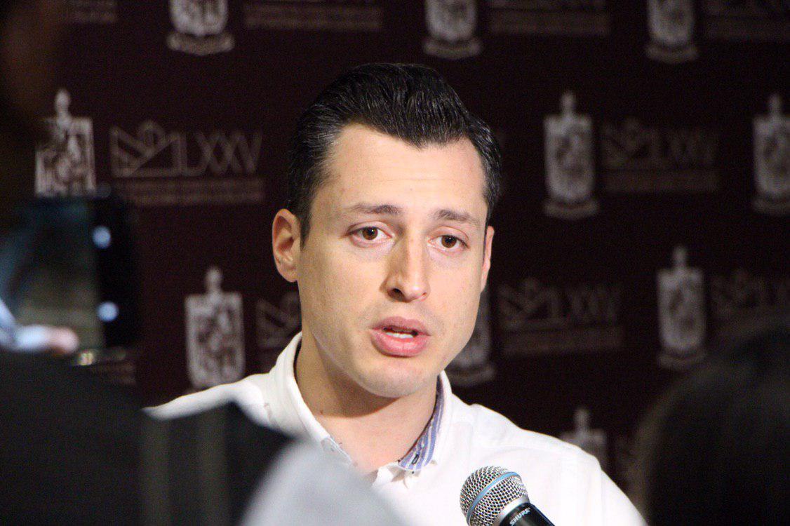 Operativos de la AET contra Uber Van son una cacería dirigida: Luis Donaldo