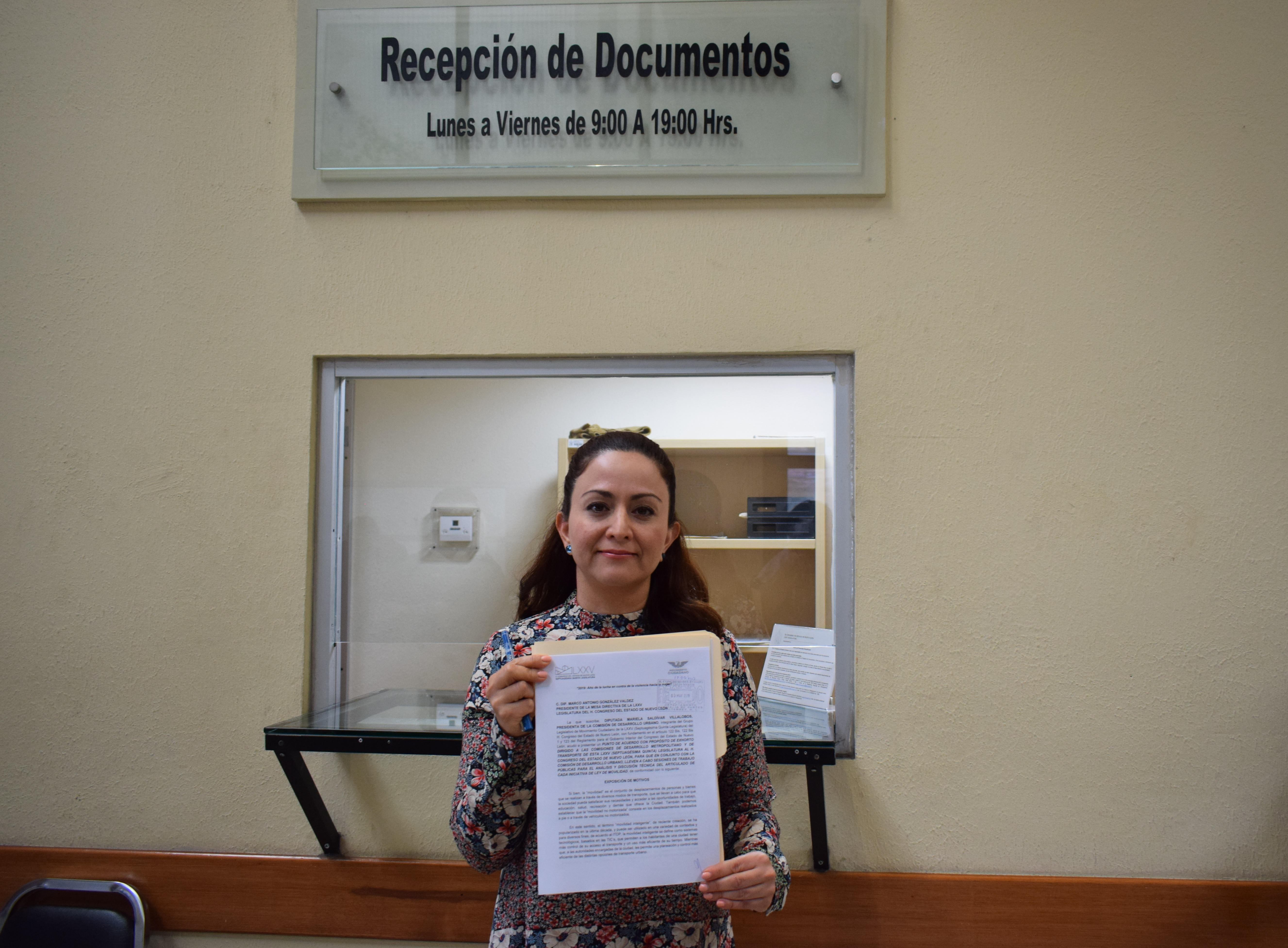 Exige Mariela discutir públicamente iniciativas de Movilidad 