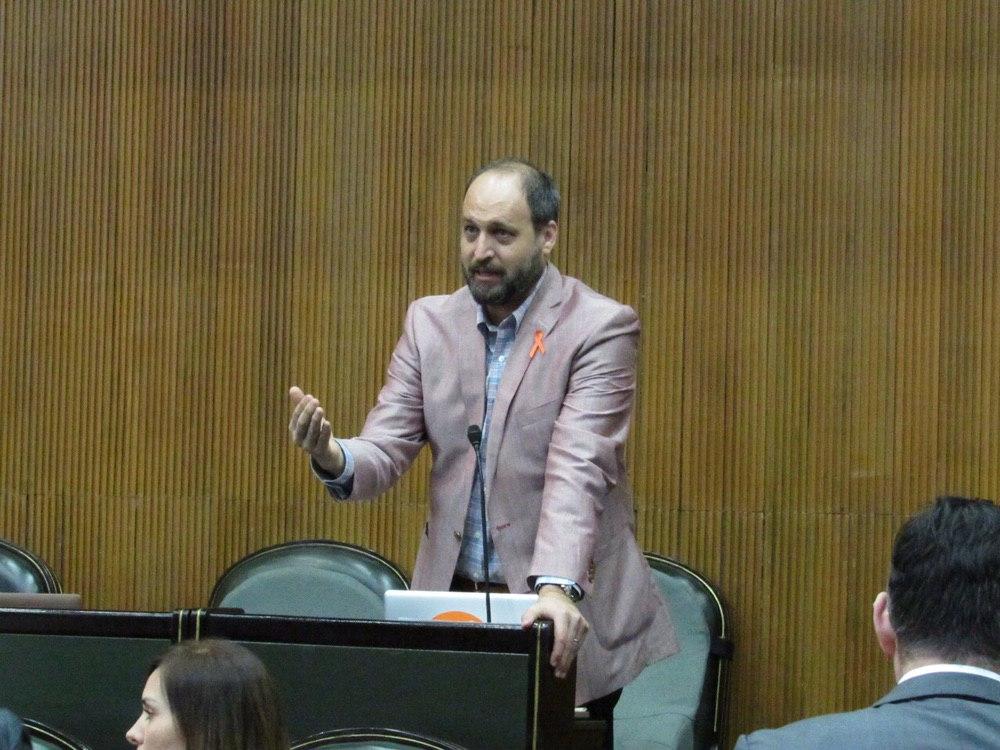 EXHORTA MC A TITULAR DE AyD