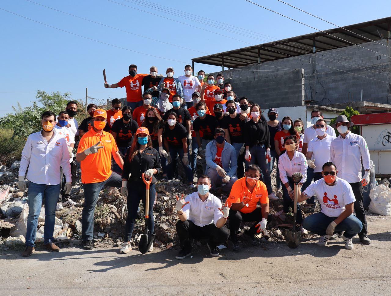 Colosio Riojas encabeza brigada de limpieza al norte de Monterrey
