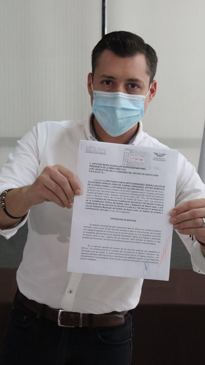 EXIGE COLOSIO RIOJAS PONER UN ALTO A TARIFAS EXCESIVAS POR GRÚAS Y CORRALONES